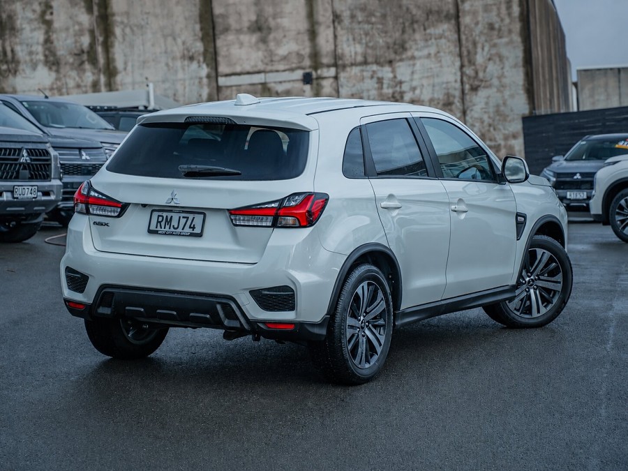 2025 Mitsubishi ASX 2