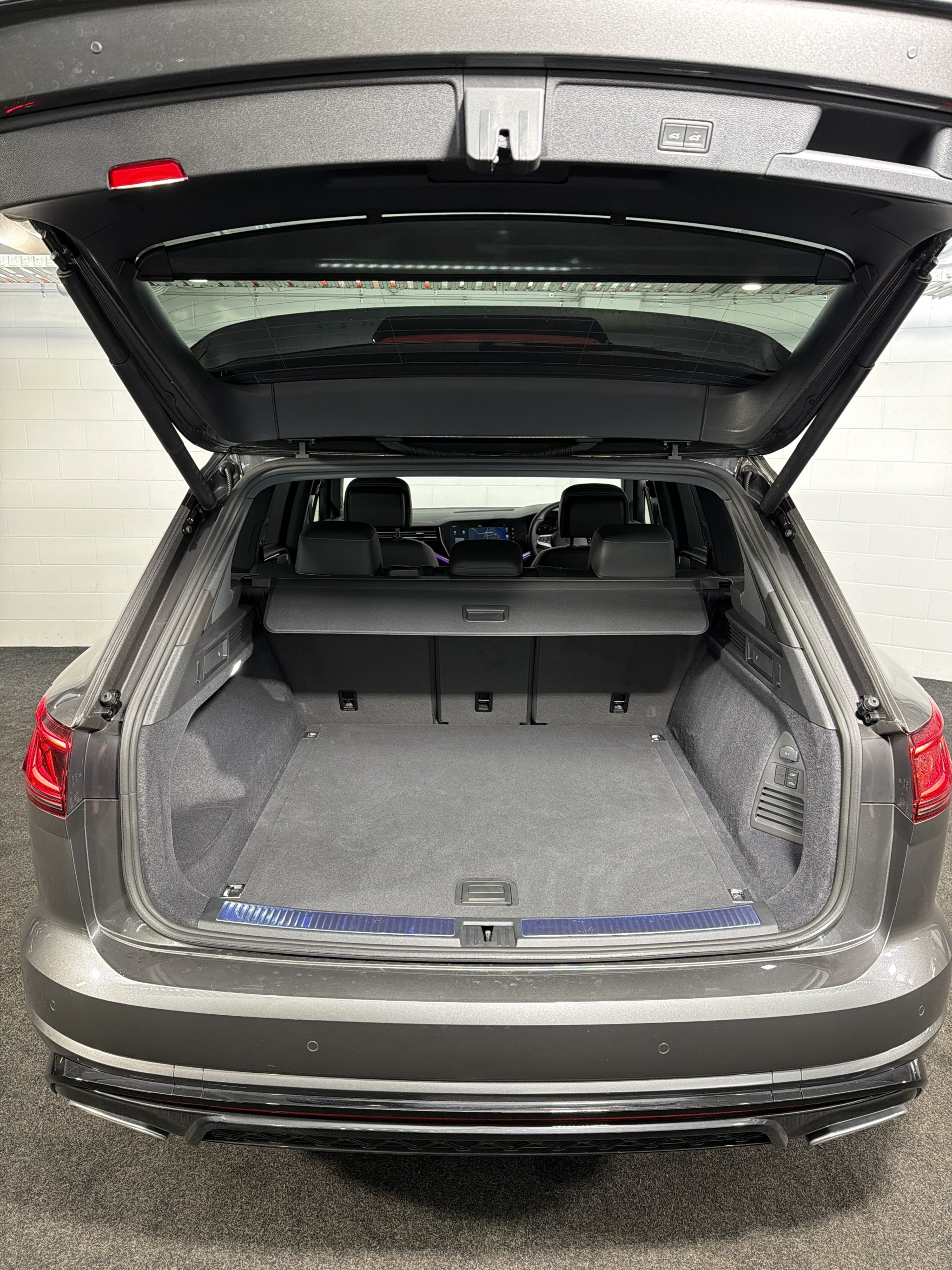 Volkswagen Touareg V6S TDI R-LINE