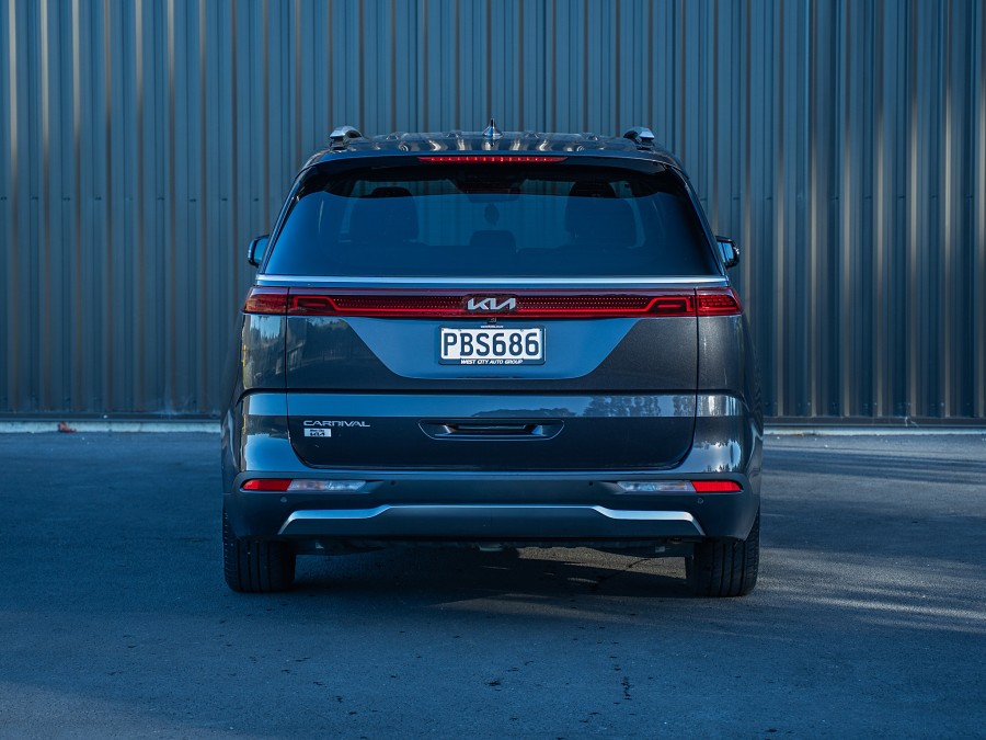2022 Kia Carnival 4