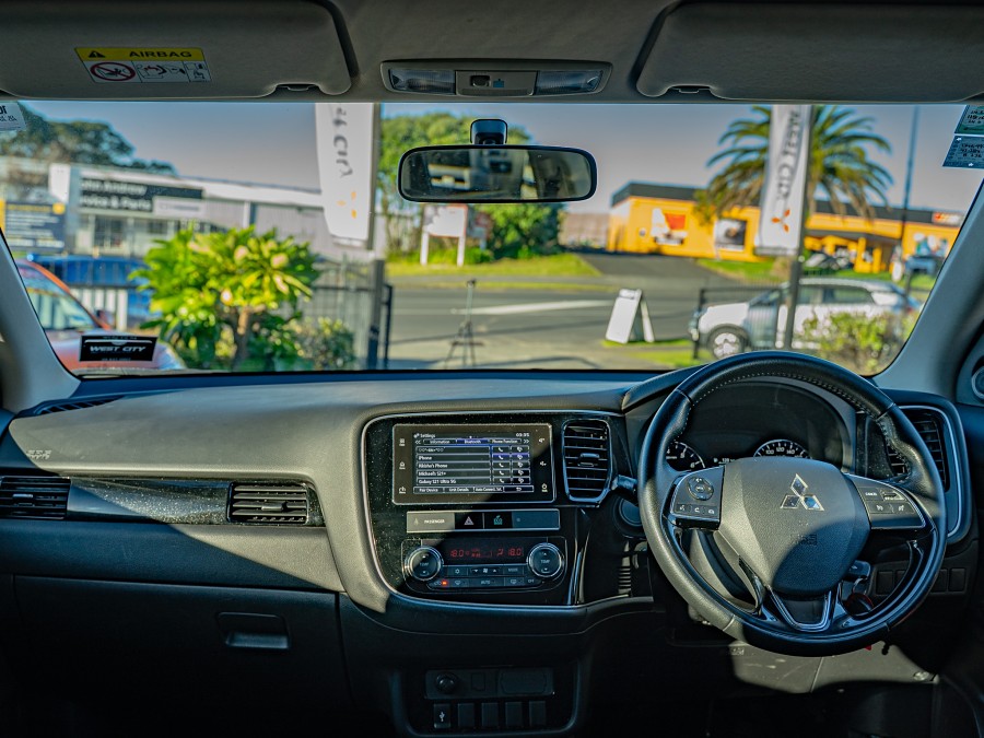 2018 Mitsubishi Outlander 10