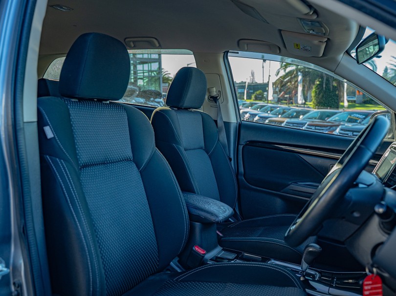 2018 Mitsubishi Outlander 8