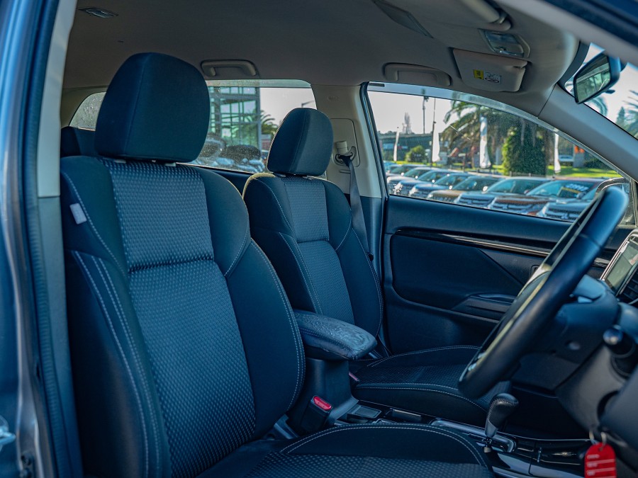 2018 Mitsubishi Outlander 8