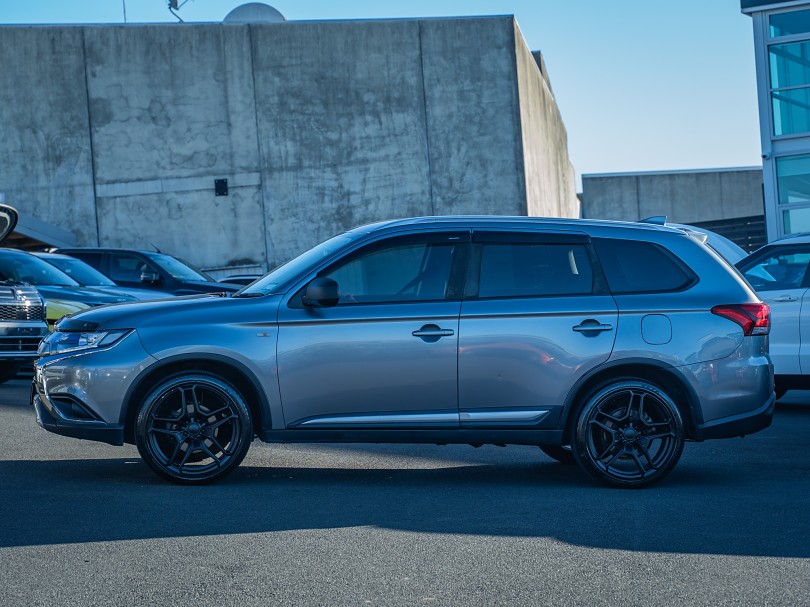 2018 Mitsubishi Outlander 5
