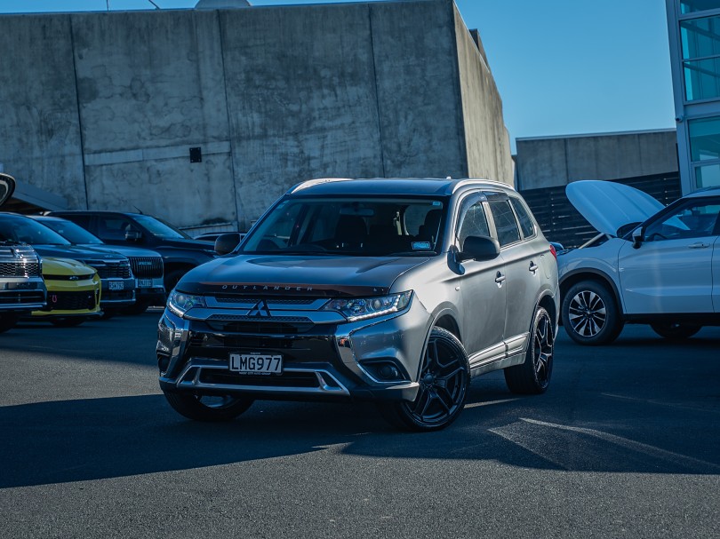 2018 Mitsubishi Outlander 1