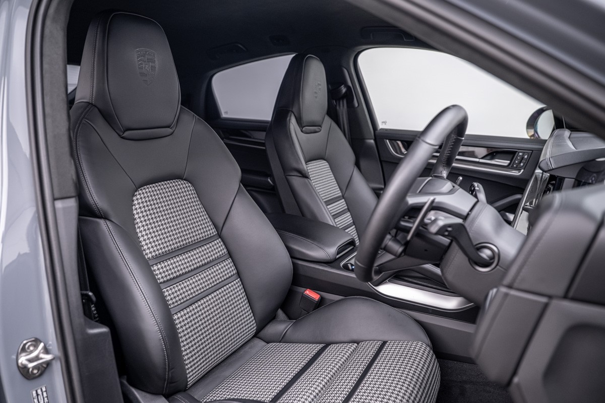 Porsche Cayenne GTS Coupe (E3 II)