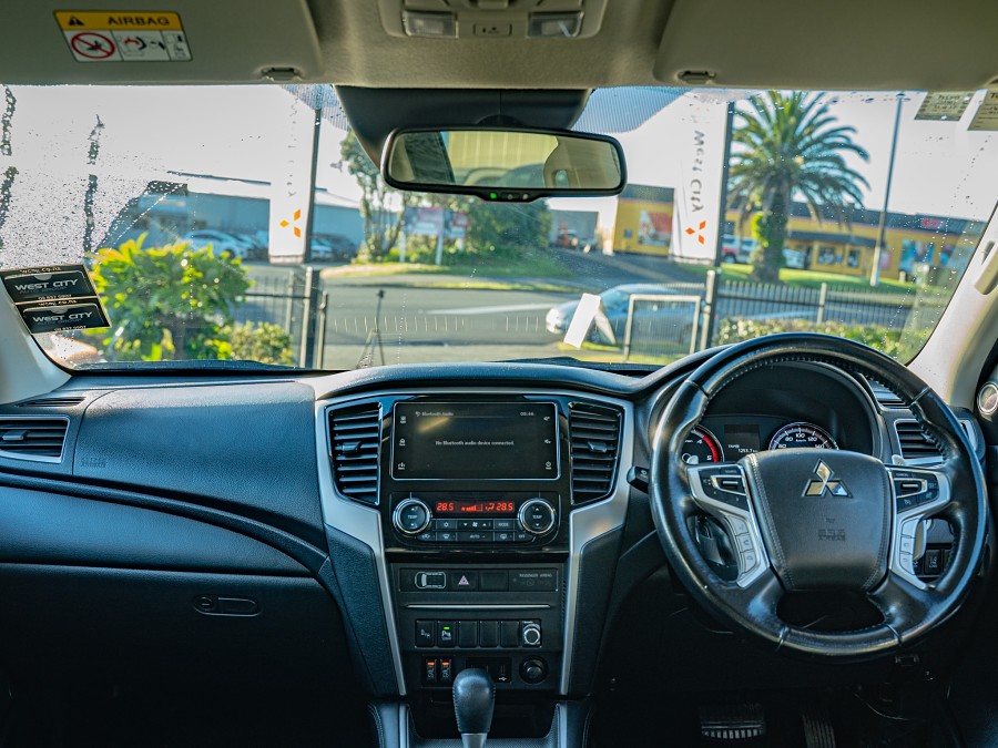 2022 Mitsubishi Triton 10
