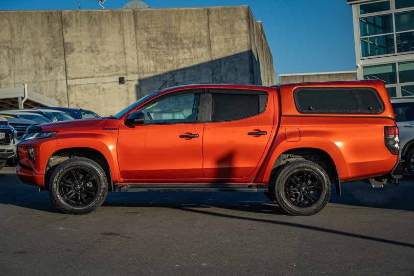 2022 Mitsubishi Triton 5