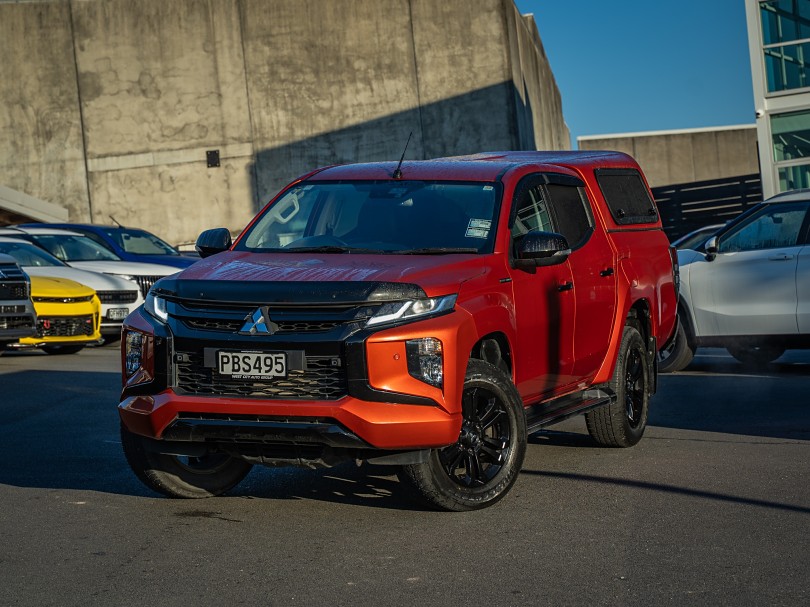 2022 Mitsubishi Triton 1