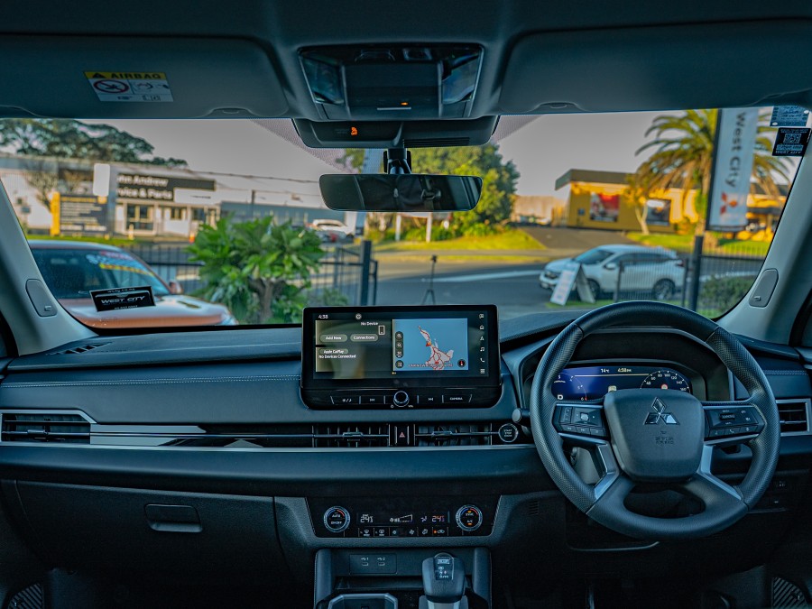 2026 Mitsubishi Outlander 10