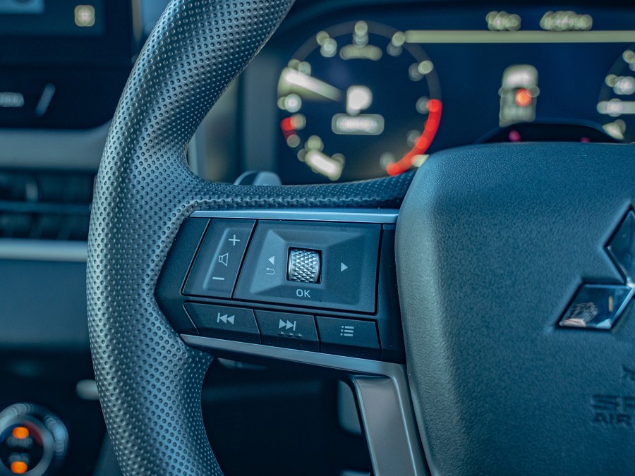 2026 Mitsubishi Outlander 13
