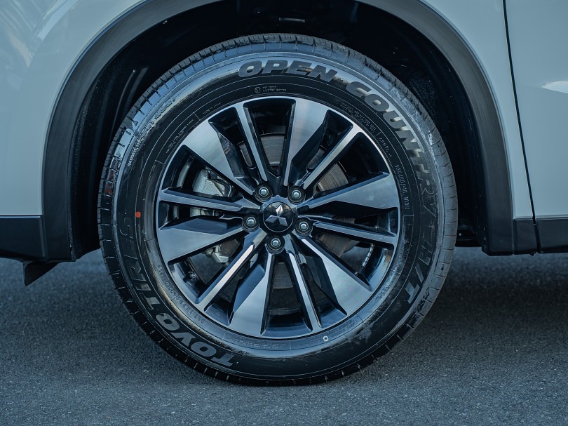 2026 Mitsubishi Outlander 6