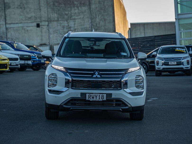 2026 Mitsubishi Outlander 3