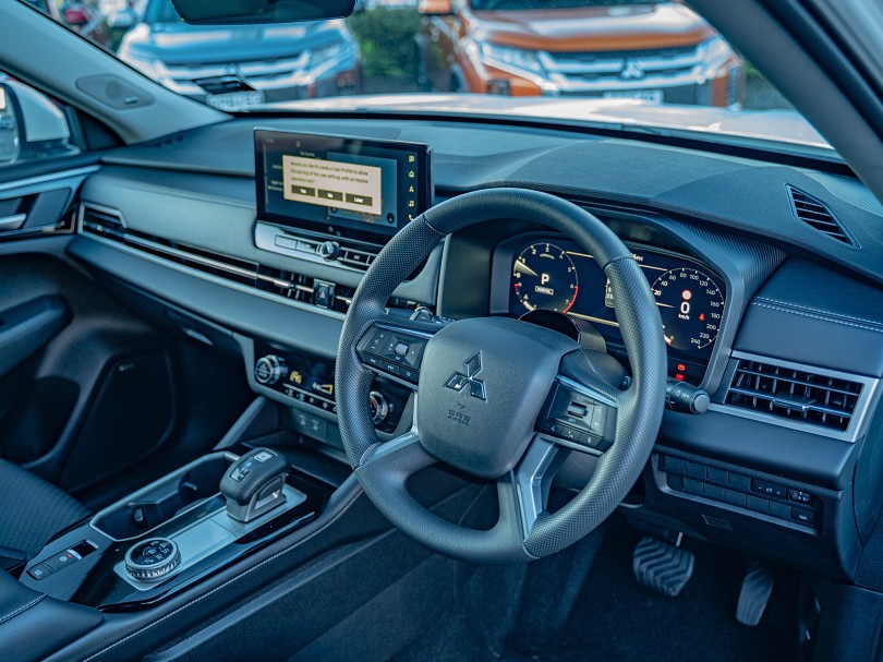 2026 Mitsubishi Outlander 9