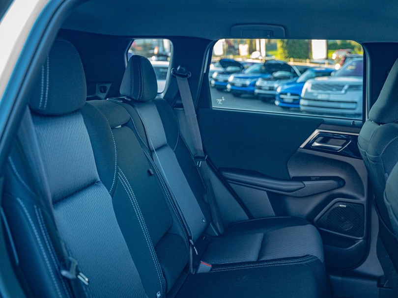 2026 Mitsubishi Outlander 17
