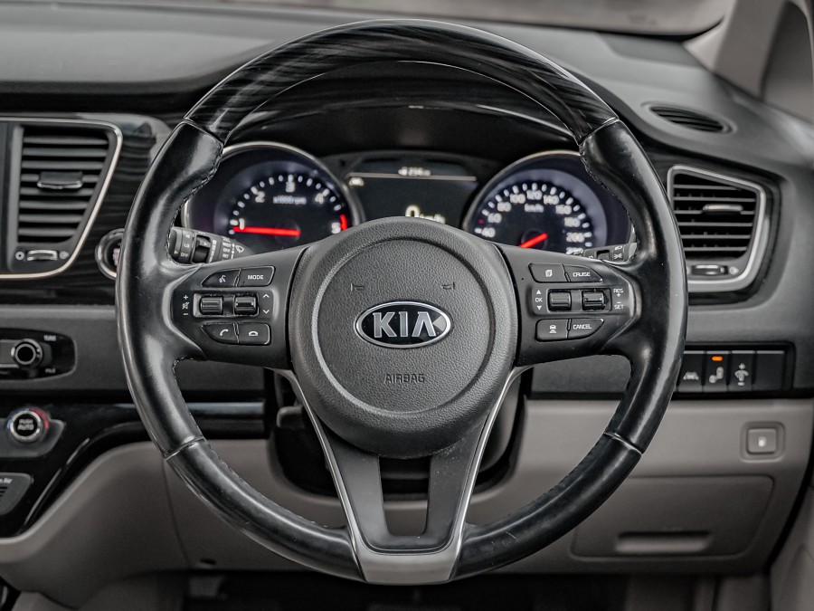 2019 Kia Carnival 11