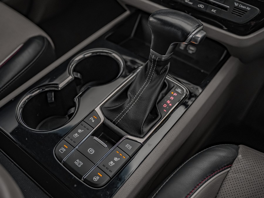 2019 Kia Carnival 16