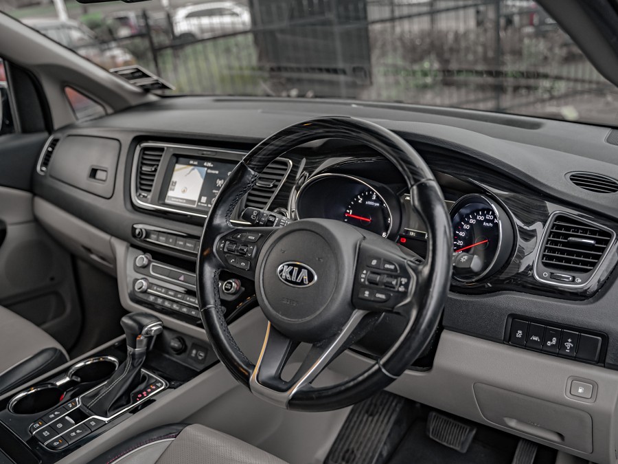 2019 Kia Carnival 9