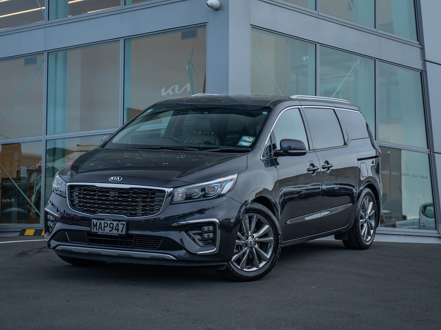 2019 Kia Carnival 1