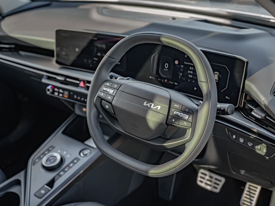 2026 Kia Niro 9