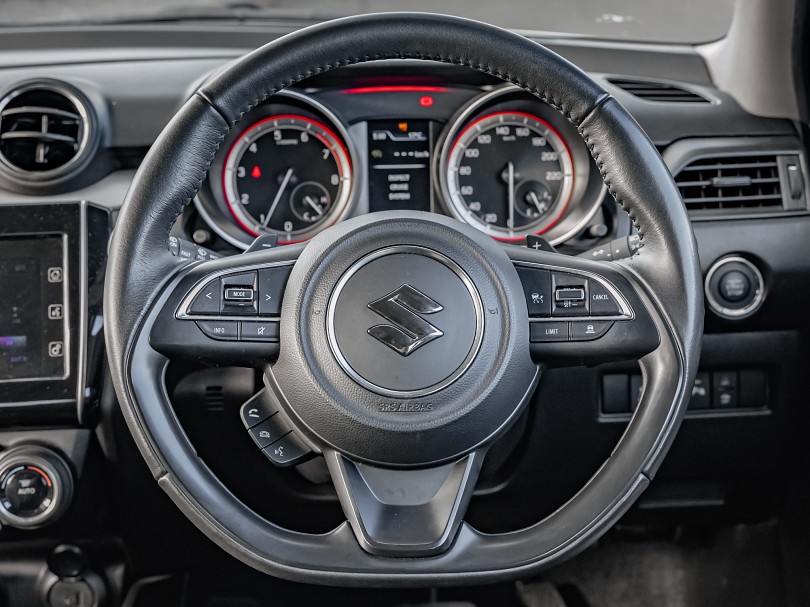 2023 Suzuki Swift 11