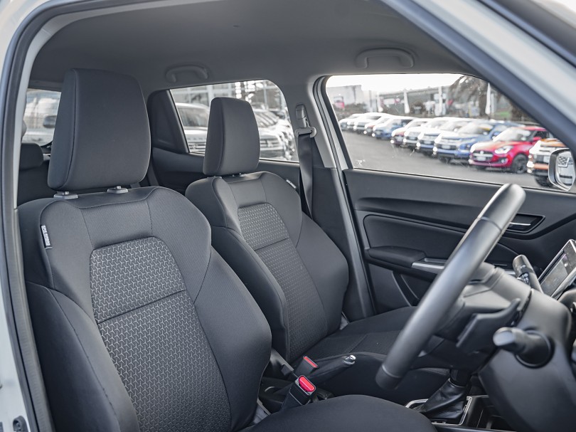 2023 Suzuki Swift 8