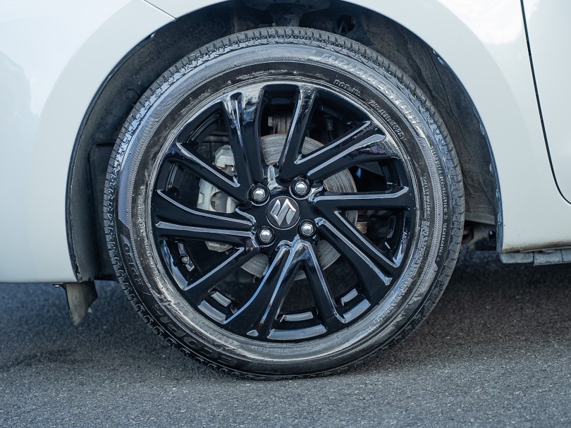 2023 Suzuki Swift 6