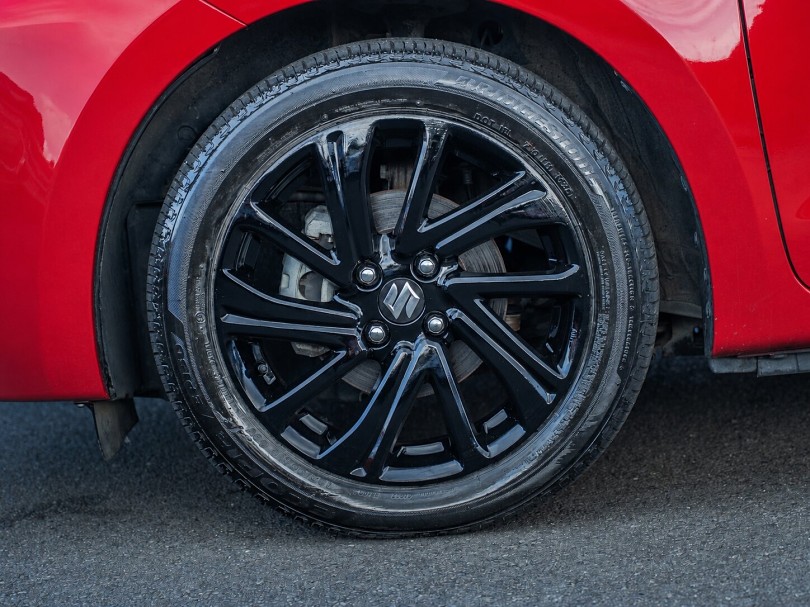 2023 Suzuki Swift 6