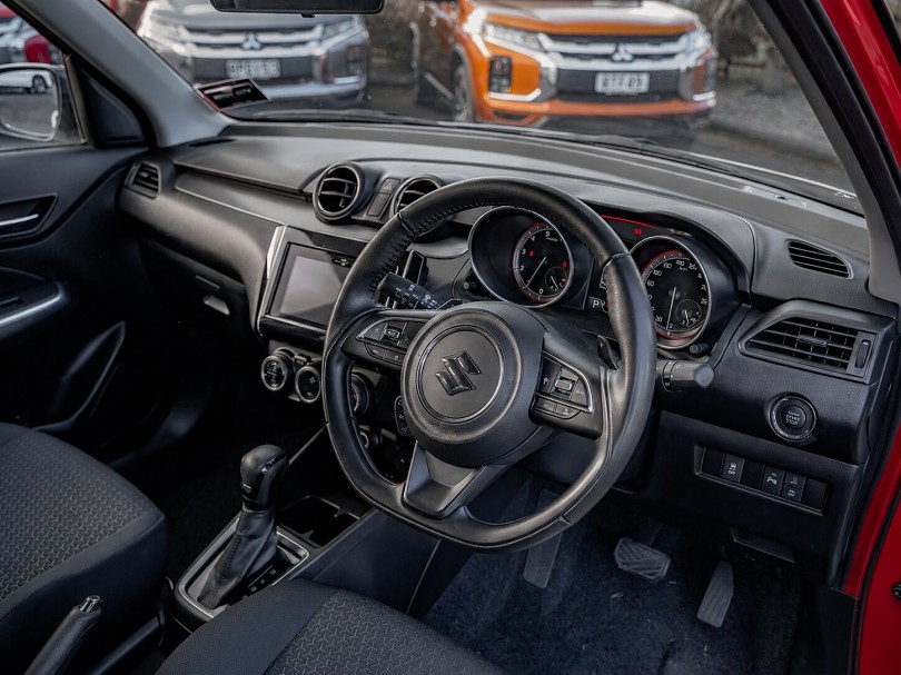2023 Suzuki Swift 9