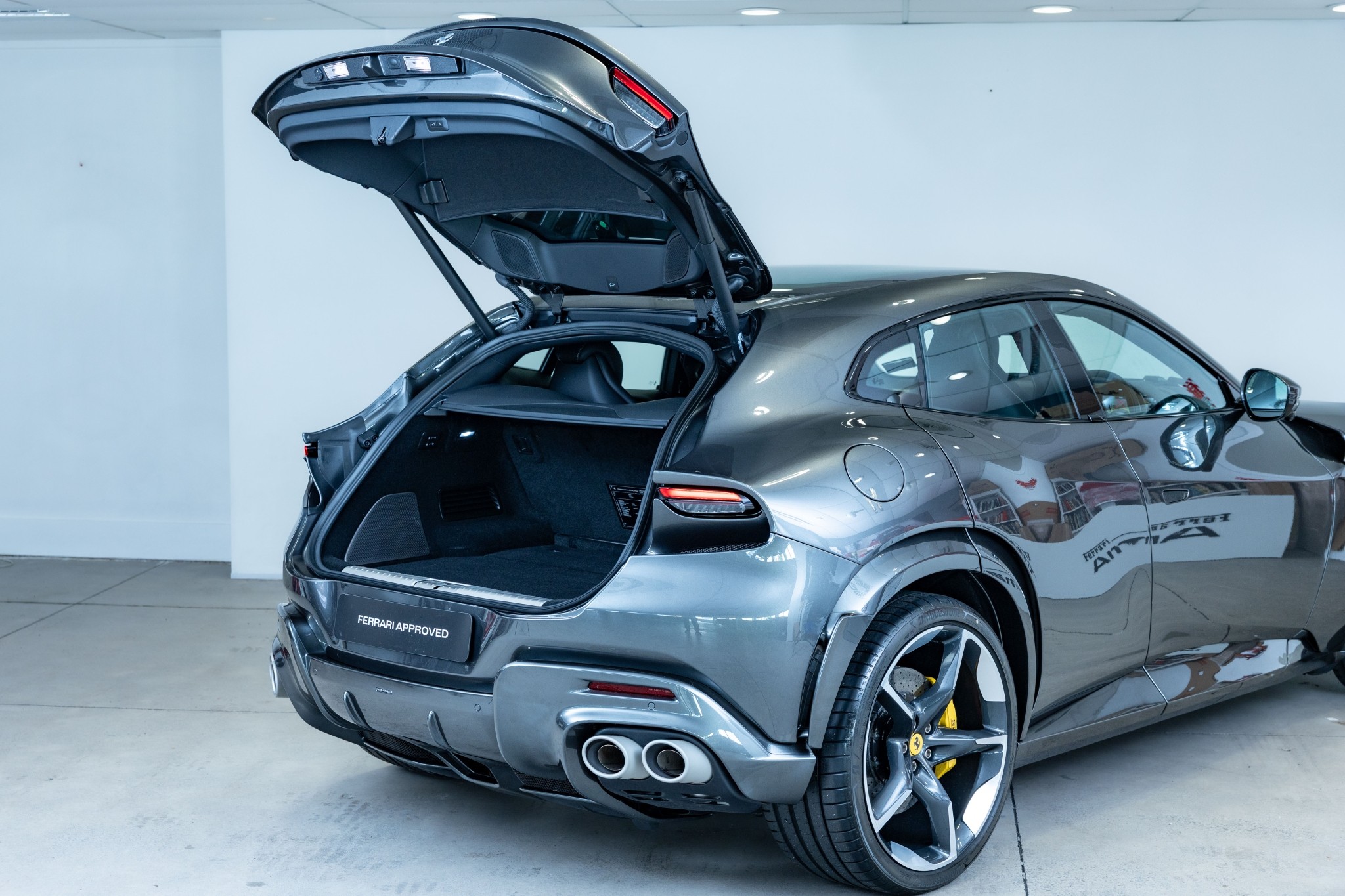 Ferrari Purosangue 