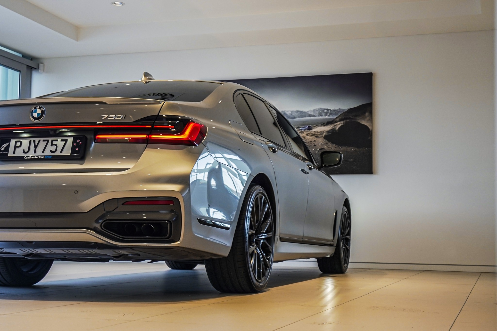 BMW 750i xDrive M-Sport
