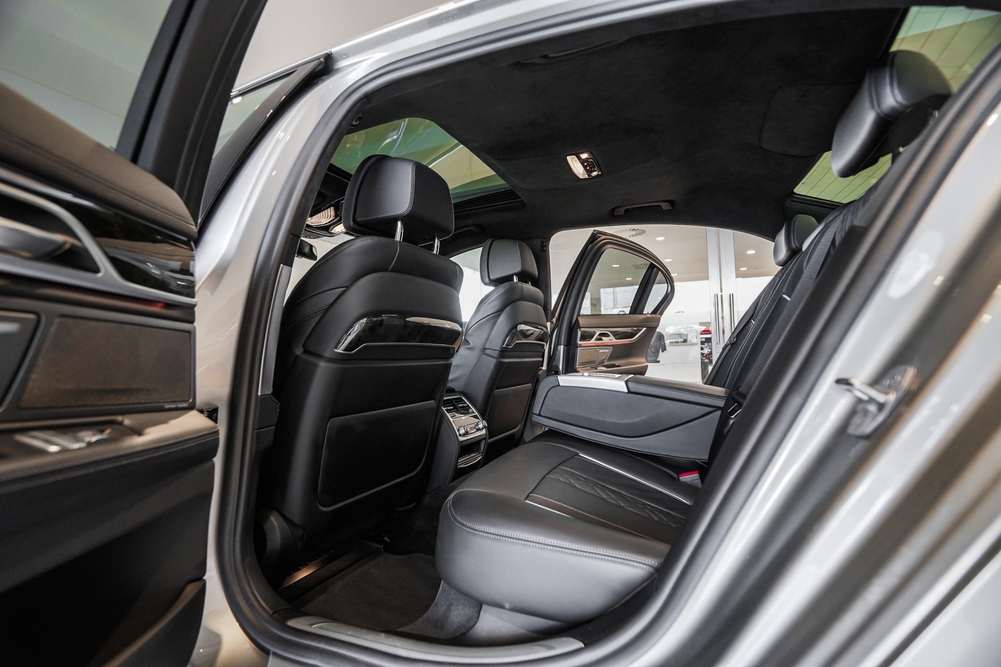 BMW 750i xDrive M-Sport