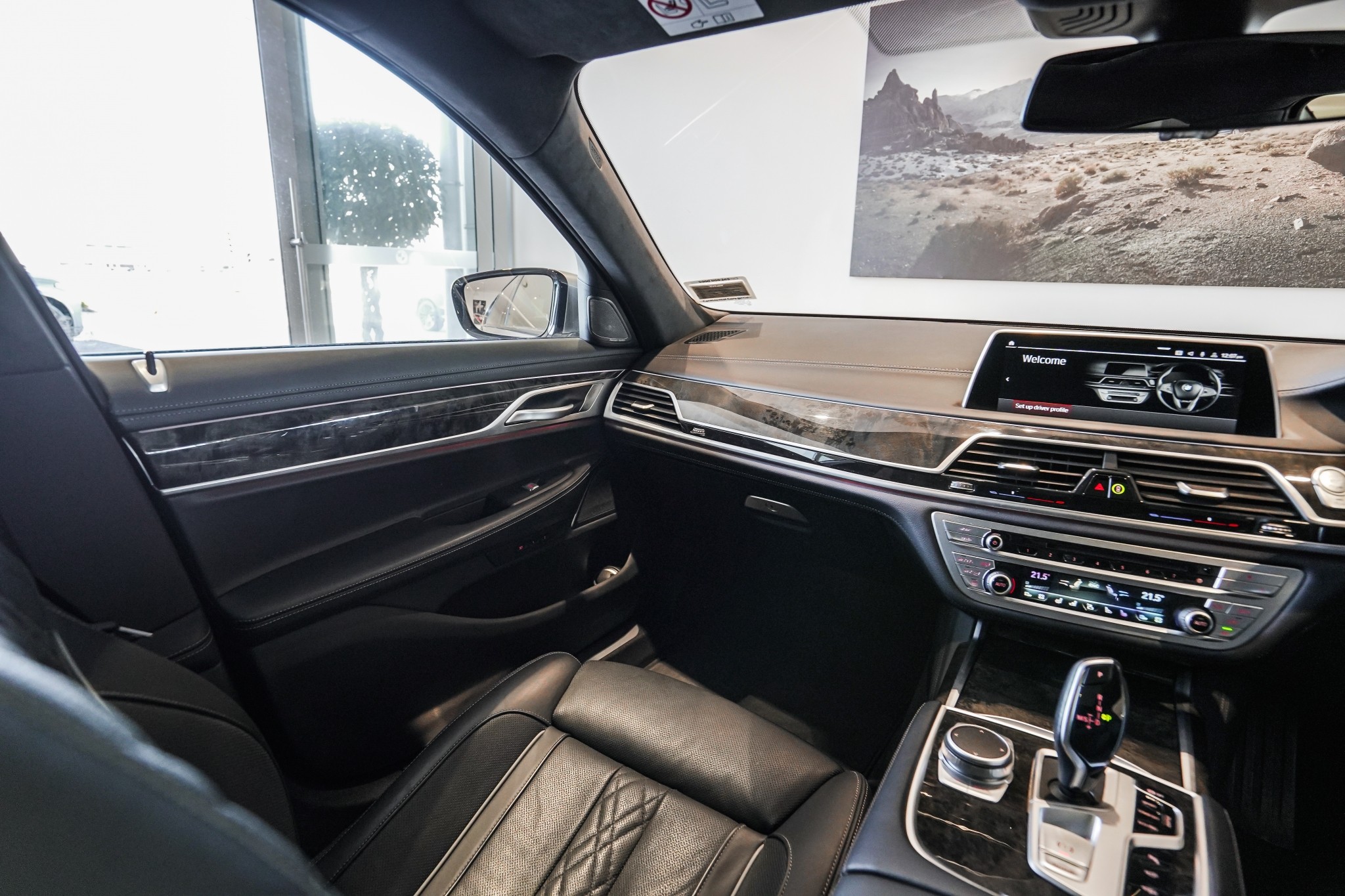 BMW 750i xDrive M-Sport