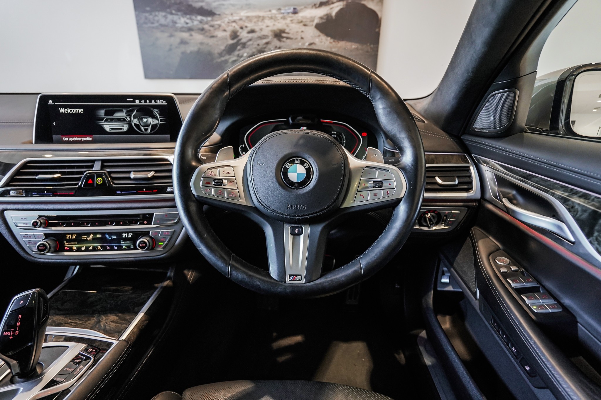BMW 750i xDrive M-Sport