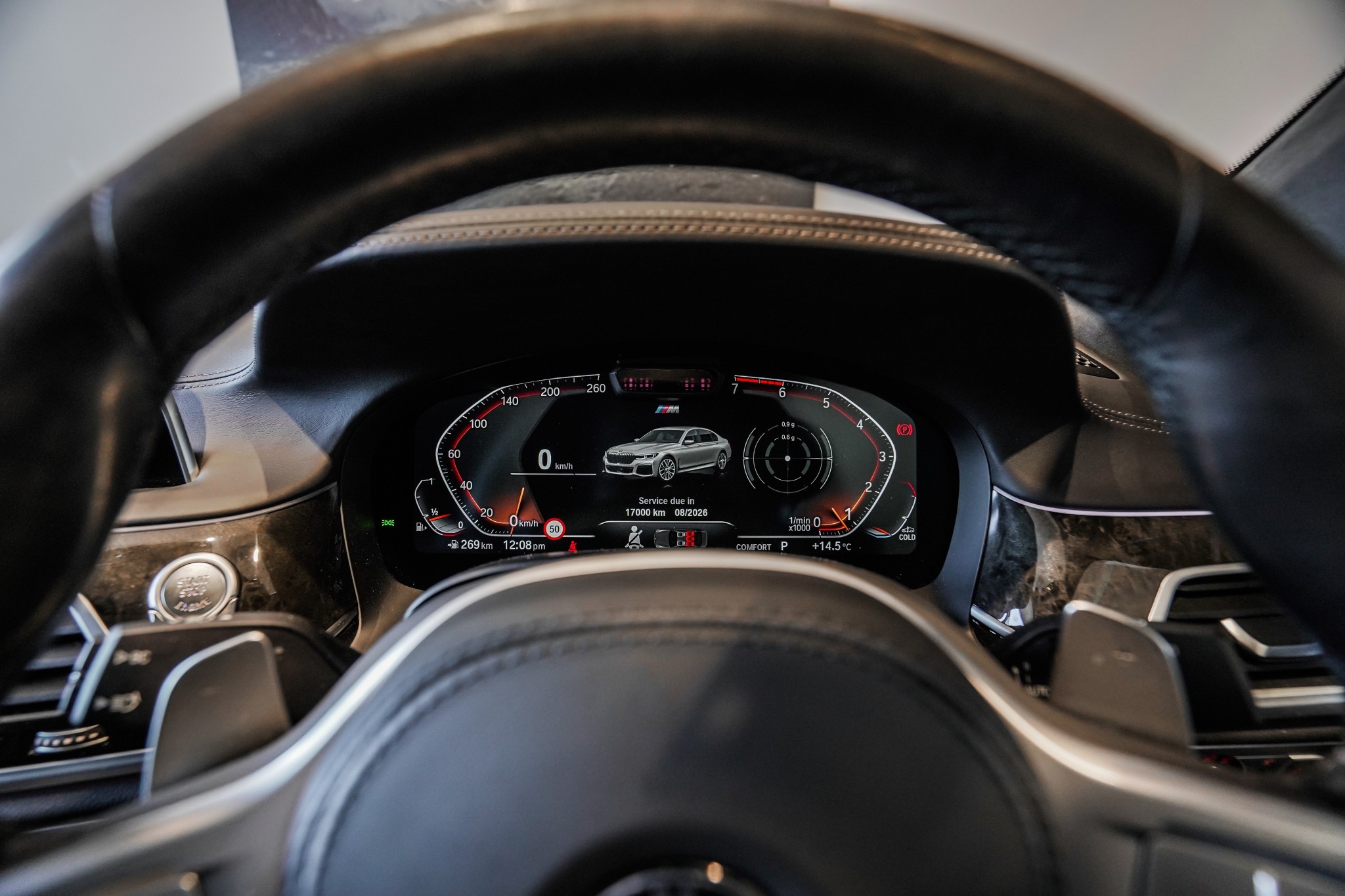 BMW 750i xDrive M-Sport