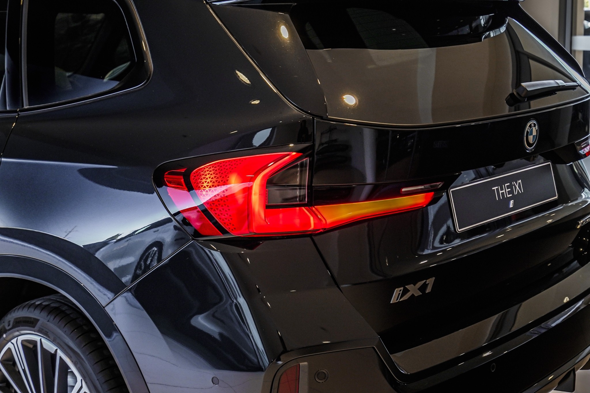 BMW iX1 xDrive30