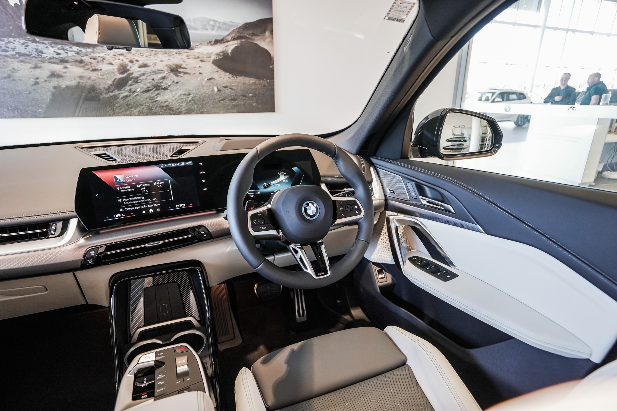 BMW iX1 xDrive30