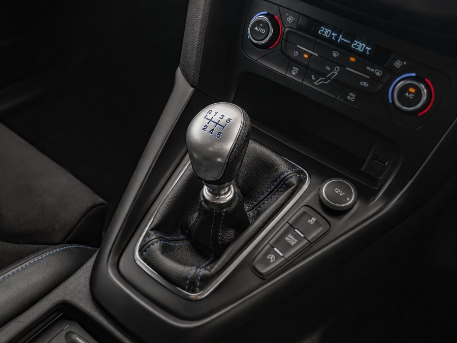 2017 Ford Focus 17