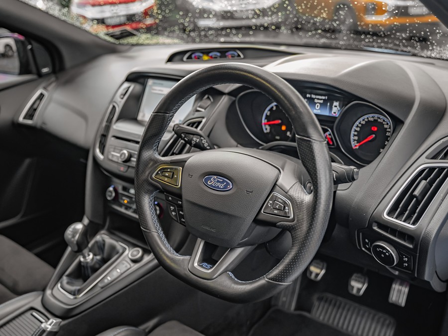 2017 Ford Focus 9