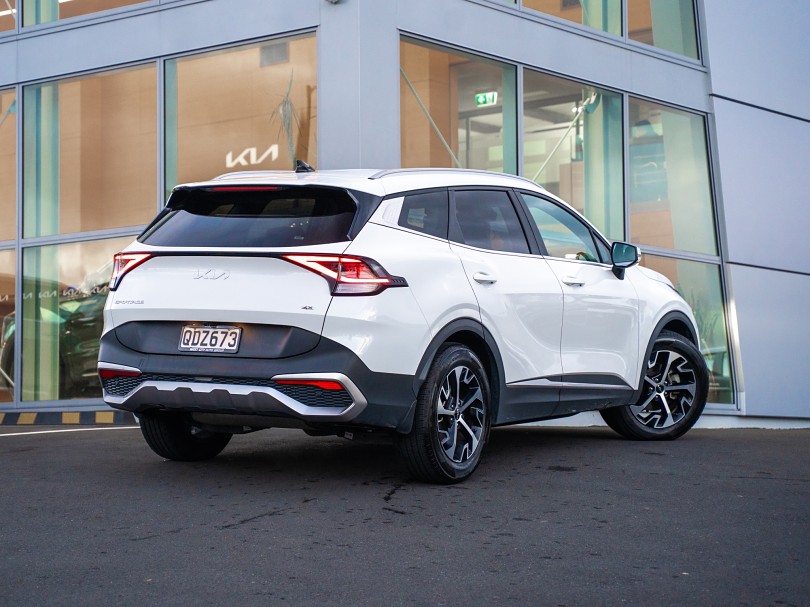 2023 Kia Sportage 2