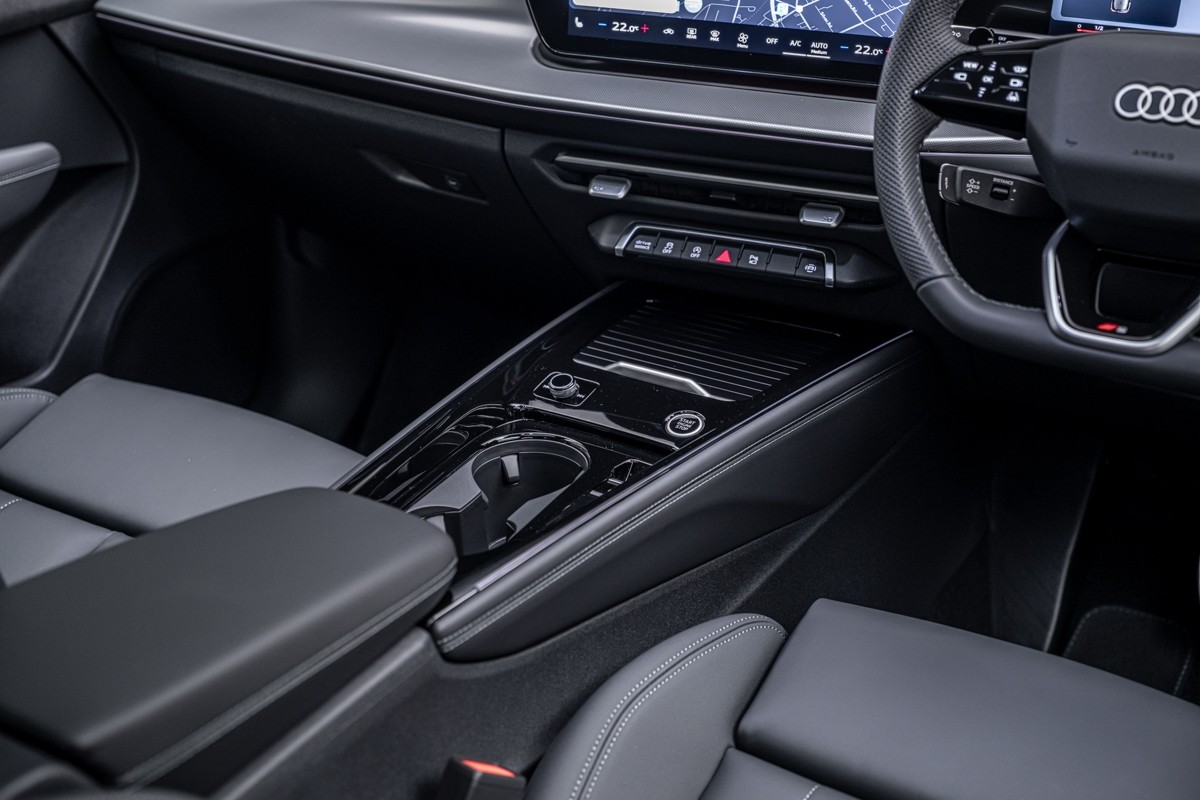 Audi Q3 SUV TFSI quattro 195 kW
