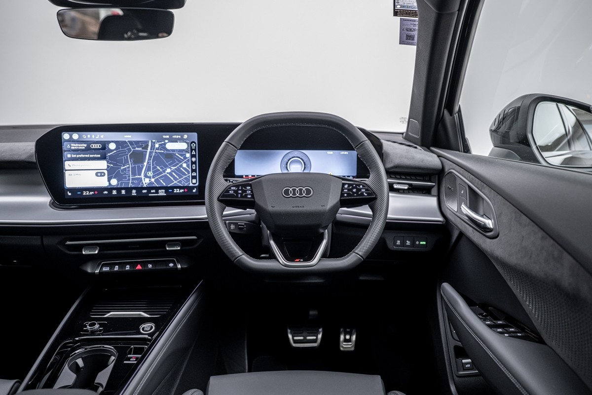 Audi Q3 SUV TFSI quattro 195 kW