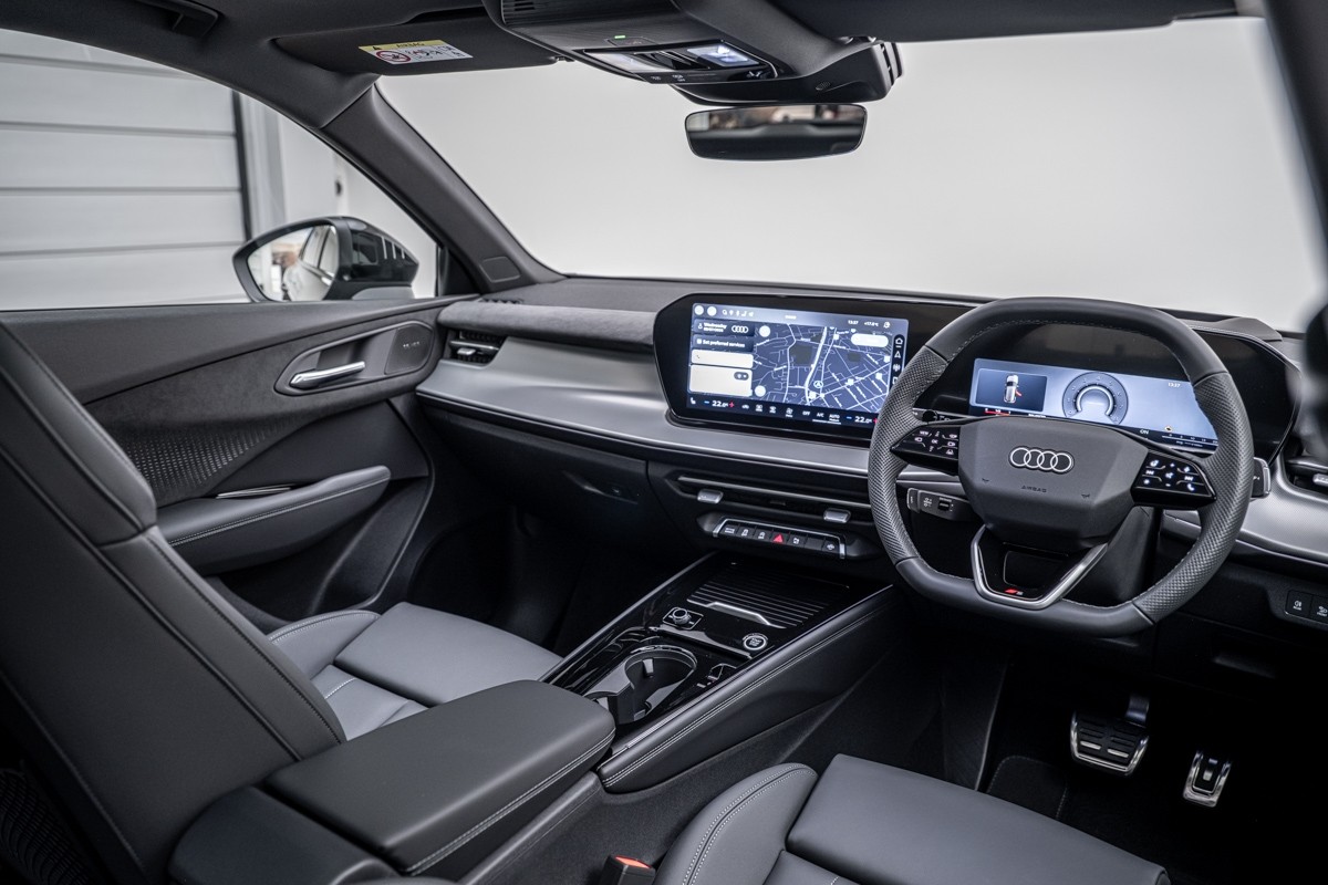 Audi Q3 SUV TFSI quattro 195 kW