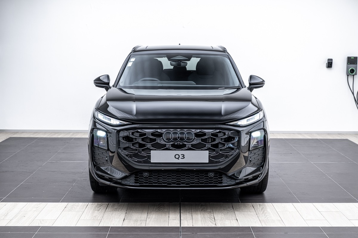 Audi Q3 SUV TFSI quattro 195 kW