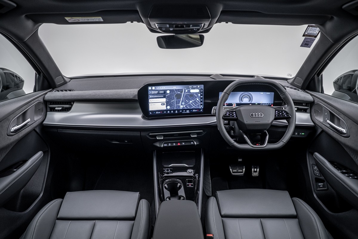 Audi Q3 SUV TFSI quattro 195 kW