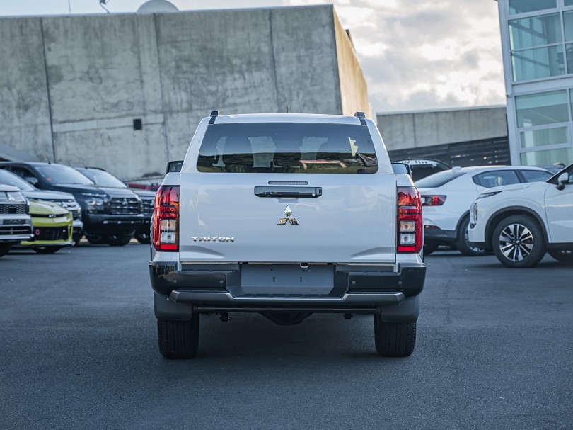 2026 Mitsubishi Triton 4