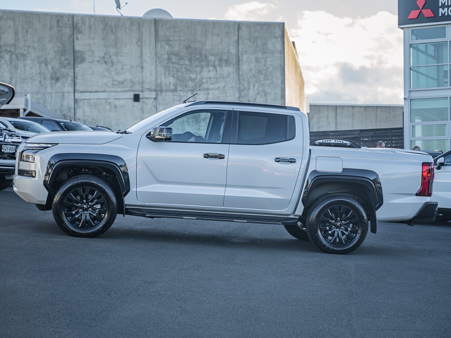 2026 Mitsubishi Triton 5
