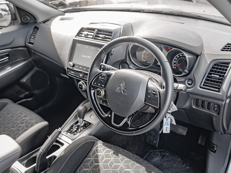 2025 Mitsubishi ASX 9