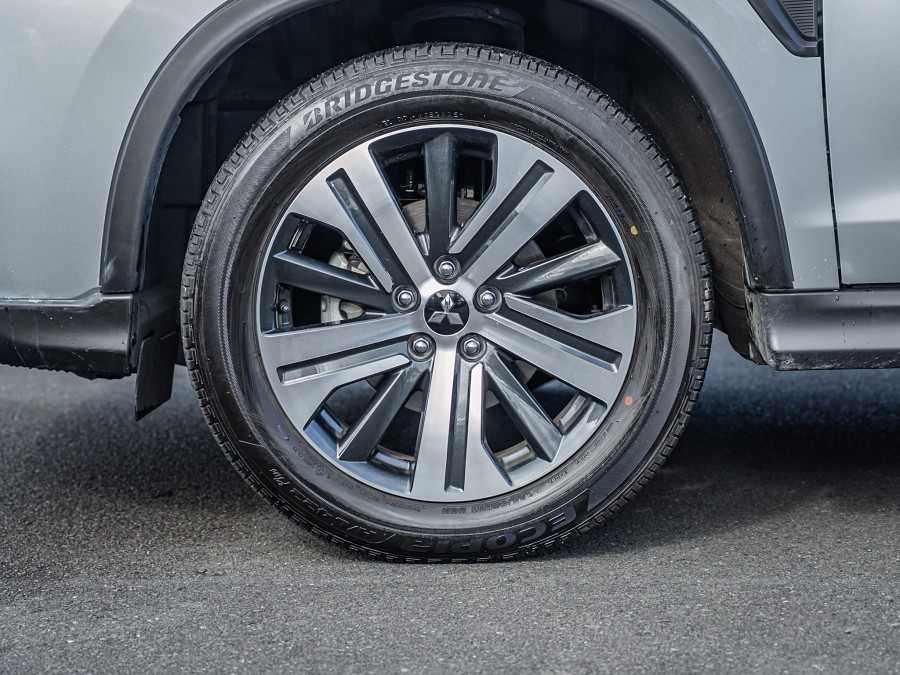 2025 Mitsubishi ASX 6