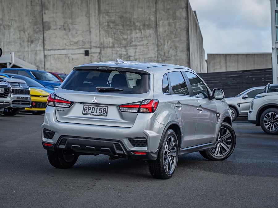 2025 Mitsubishi ASX 2
