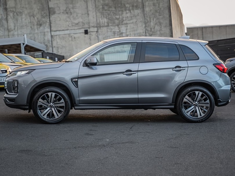 2025 Mitsubishi ASX 5